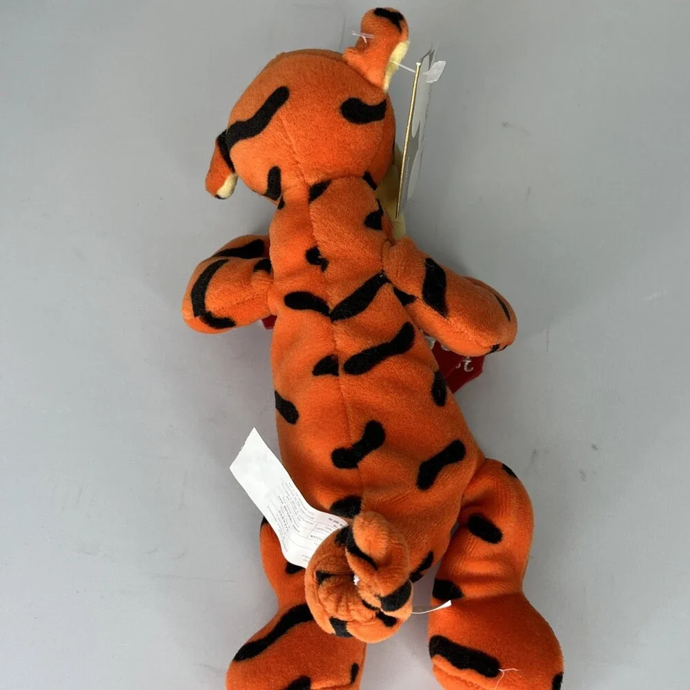 Disney Father’s Day Tigger 9” NWT